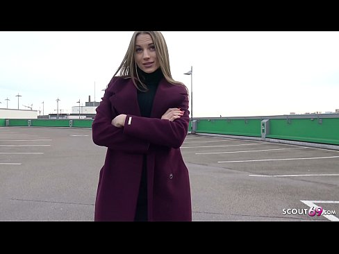 ❤️ SAKSALAINEN PARTIOLAINEN ON UNELMA KOSKETTAA STEELE, PARKKIPAIKALLA TELLTALE JA SEKSIKÄS RAHAA VARTEN ❤️ Porno at us ☑