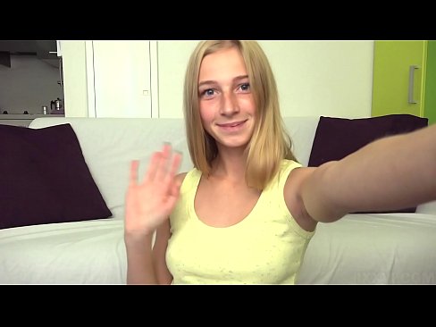 ❤️ Kun minulla on tylsää masturboin laiskasti vaaleanpunaista pilluani ❤️ Porno at us ☑