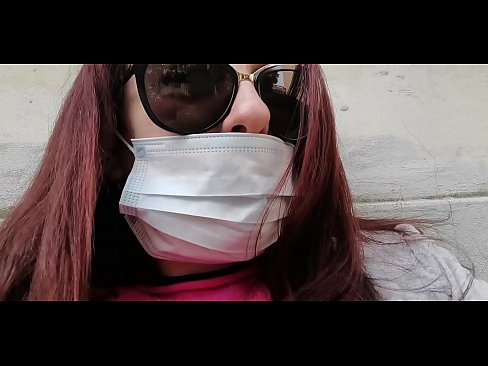 ❤️ Nicoletta kostaa naapurilleen ja pissaa hänen autotalliinsa (Special Covid19 Italian karanteeni) ❤️ Porno at us ☑