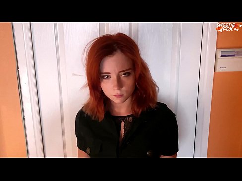 ❤️ Vartija rankaisi nättiä naista myymälävarkaudesta - Cum In Mouth ❤️ Porno at us ☑
