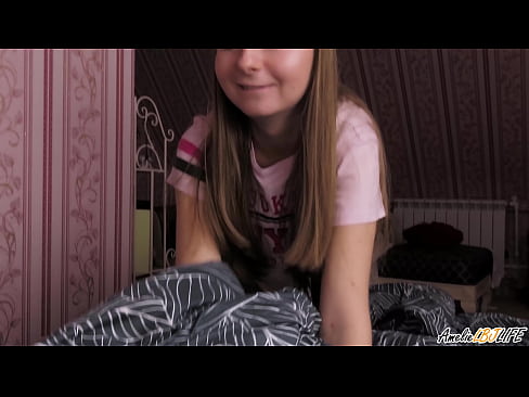 ❤️ Blondi imee hänen BFF:nsä syvälle ja saa spermaa suuhunsa ❤️ Porno at us ☑