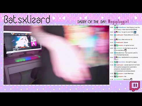❤️ PELAAJA UNOHTI SAMMUTTAA STREAMIA JA RUISKUTTI SUORASSA LÄHETYKSESSÄ ❤️ Porno at us ☑